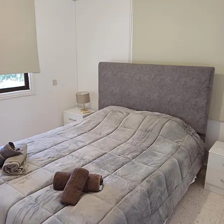 Modern 2bd Near Mall- Internet 1gbps *