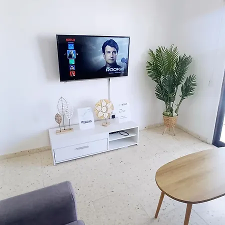 Modern 2bd Near Mall- Internet 1gbps Апартаменты
